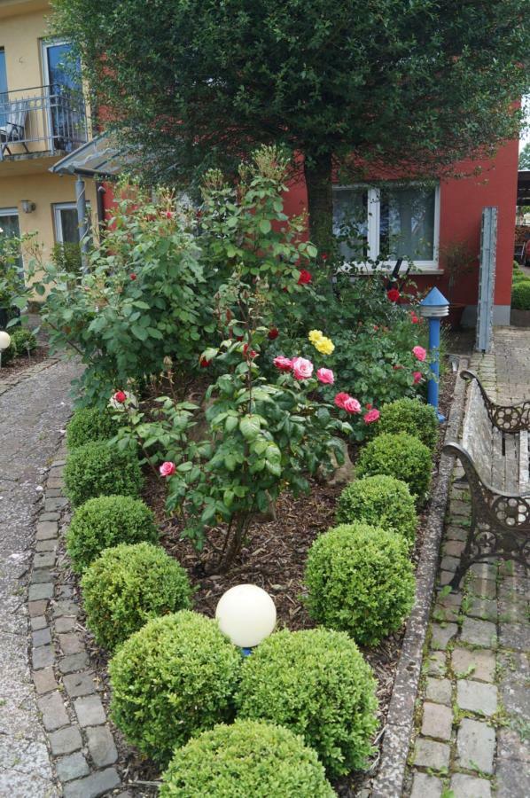 Ferienhaus Schloss-Garten Kapellen-Drusweiler المظهر الخارجي الصورة